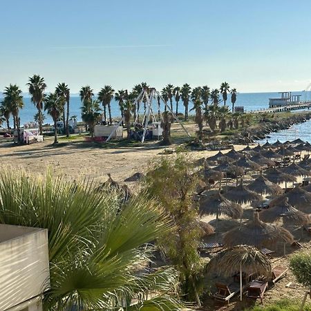 Beach View! Seaside Apartment Durrës Exteriör bild
